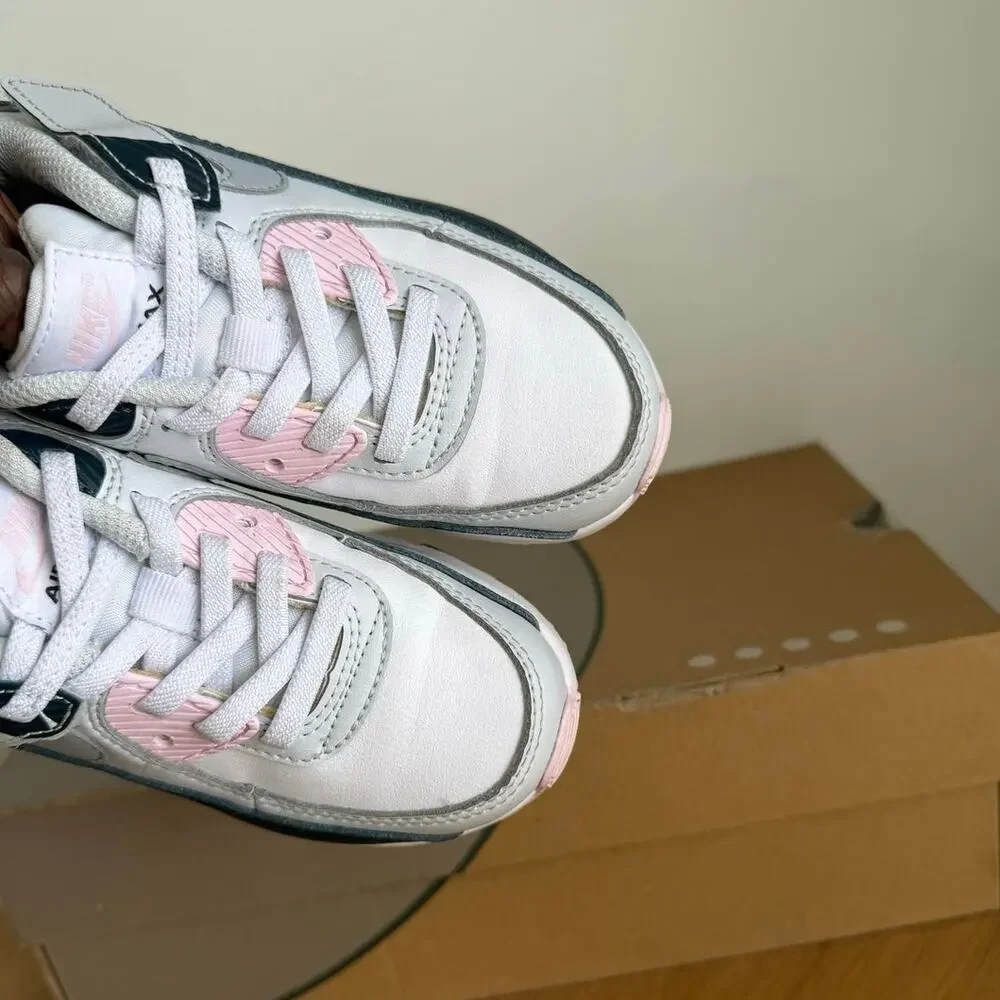 Nike Air Max 90 Easyon ‘White/Pink Toddler Sneakers- SZ 10 C